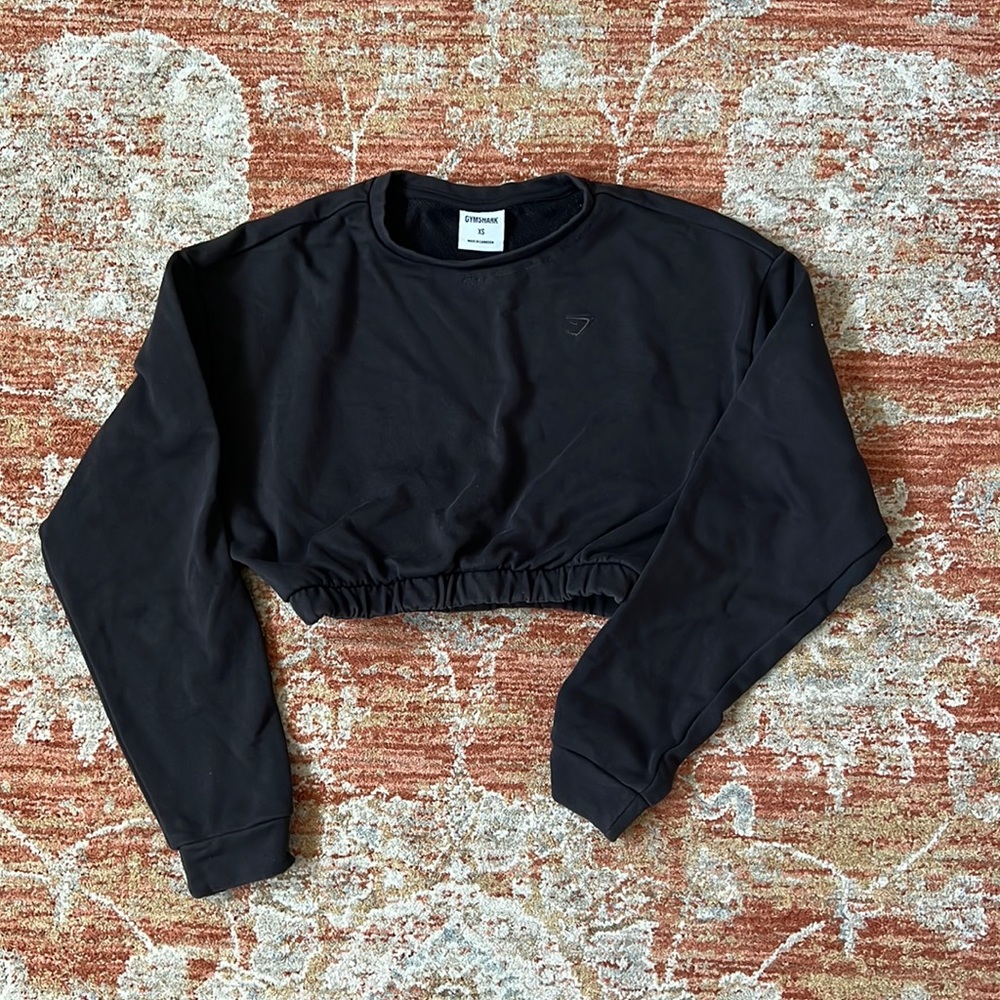 GYMSHARK WOMEN’S WHITNEY SIMMONS CROP TOP SWEATER